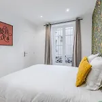 Nid Douillet Pour Deux Coeur Du 19E Arrondissement